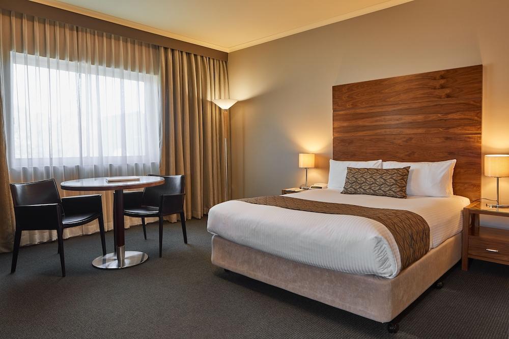 Quality Hotel Dickson Канберра Экстерьер фото