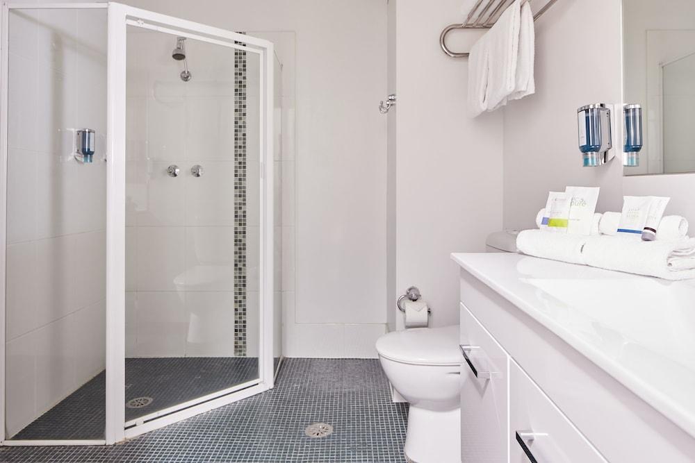Quality Hotel Dickson Канберра Экстерьер фото
