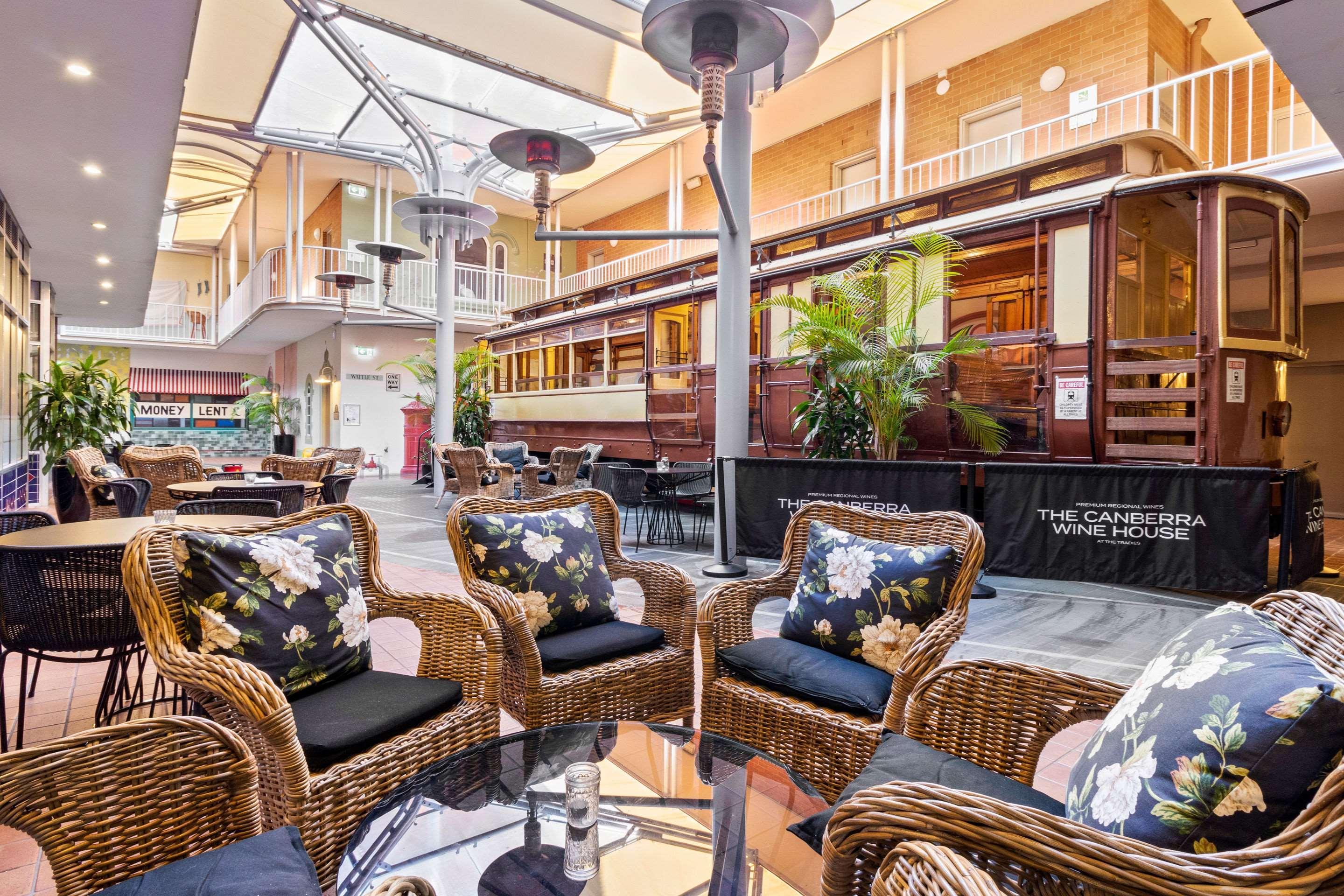 Quality Hotel Dickson Канберра Экстерьер фото