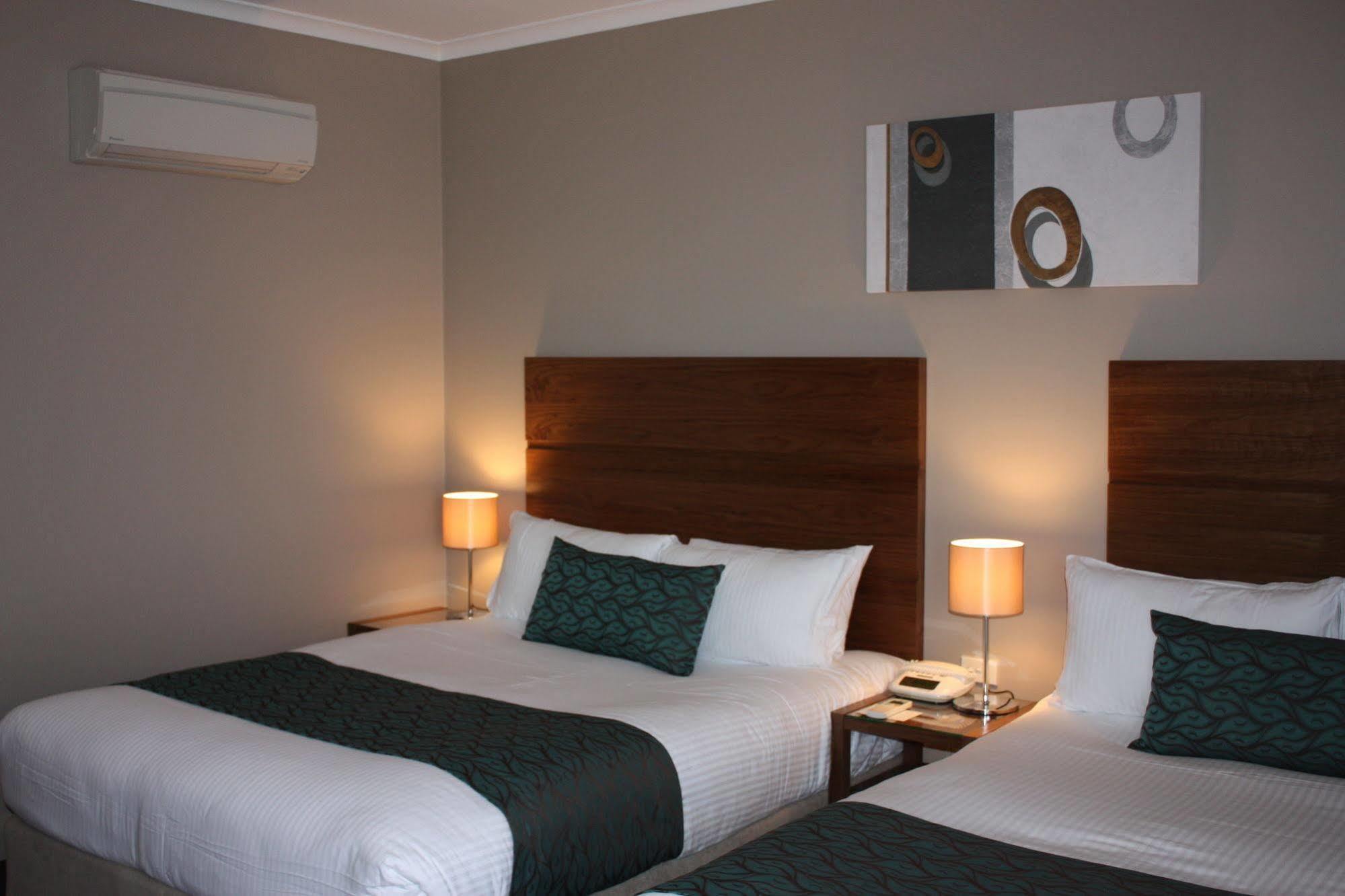Quality Hotel Dickson Канберра Экстерьер фото